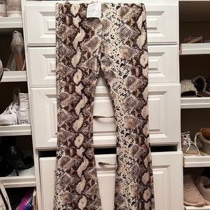 Tres bien - Snake print flare pants